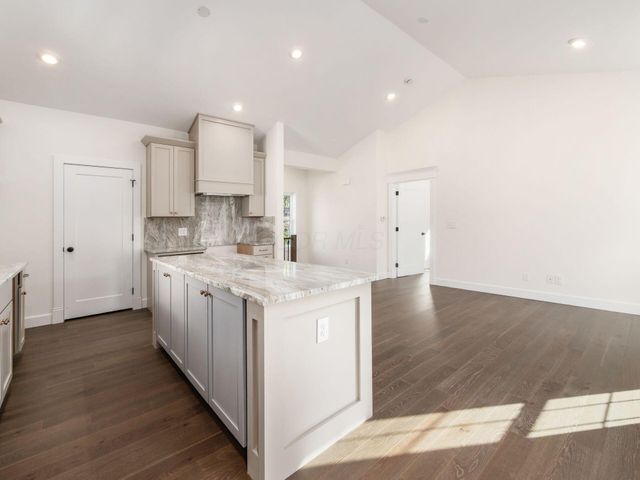 2015 W 5th Avenue, 107, Columbus, OH 43212