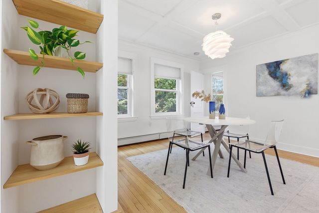 381 Washington St, Melrose, MA 02176