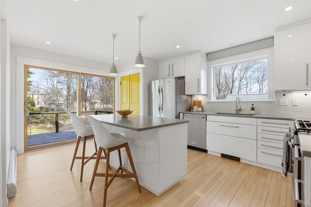 381 Washington St, Melrose, MA 02176