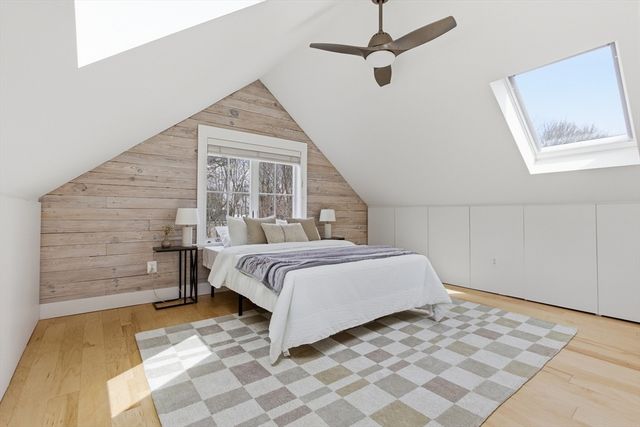 381 Washington St, Melrose, MA 02176