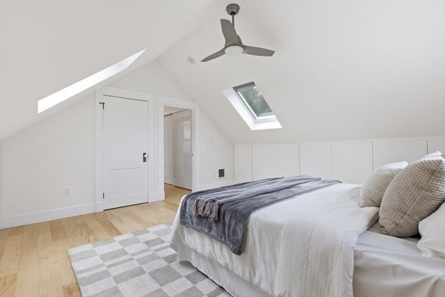 381 Washington St, Melrose, MA 02176