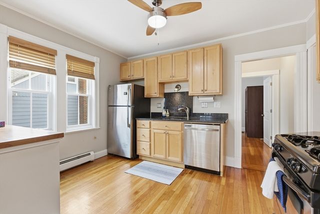 381 Washington St, Melrose, MA 02176