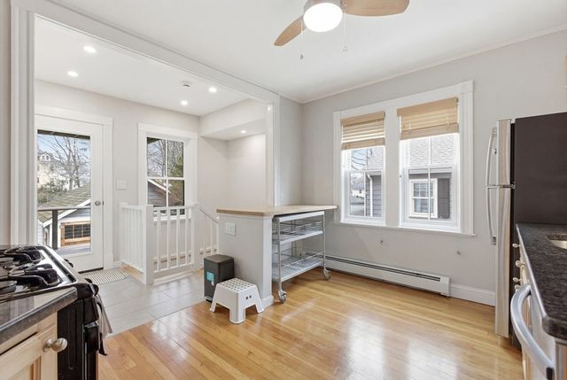 381 Washington St, Melrose, MA 02176