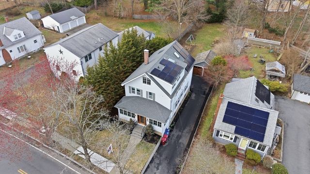 381 Washington St, Melrose, MA 02176