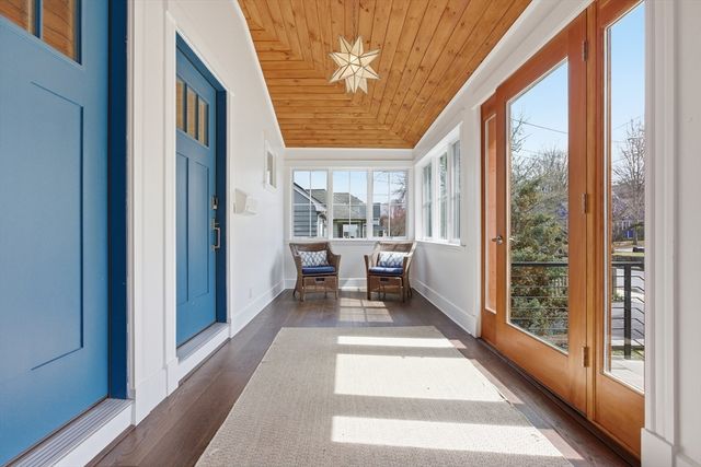 381 Washington St, Melrose, MA 02176