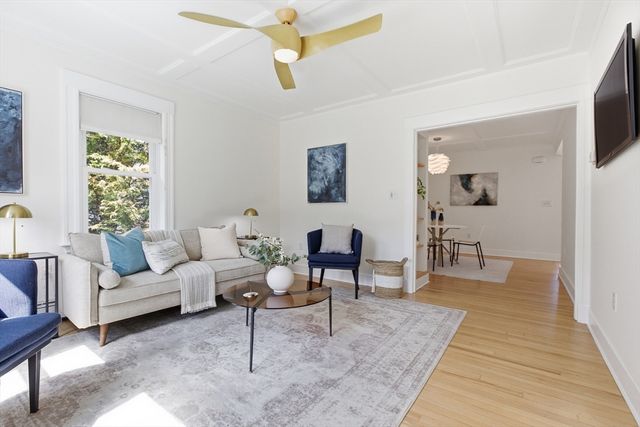 381 Washington St, Melrose, MA 02176