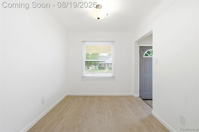 9900 Grandville Avenue, Detroit, MI 48228