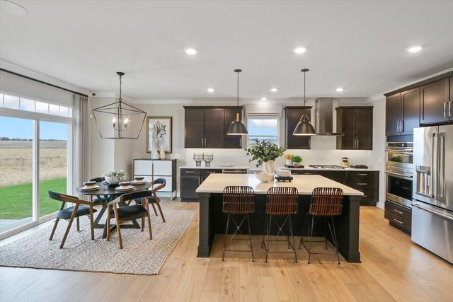 66 Hawthorn Ridge Drive, Hawthorn Woods, IL 60047