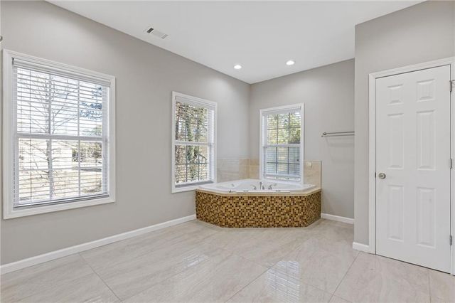 5737 Williamsburg Drive, Norcross, GA 30093