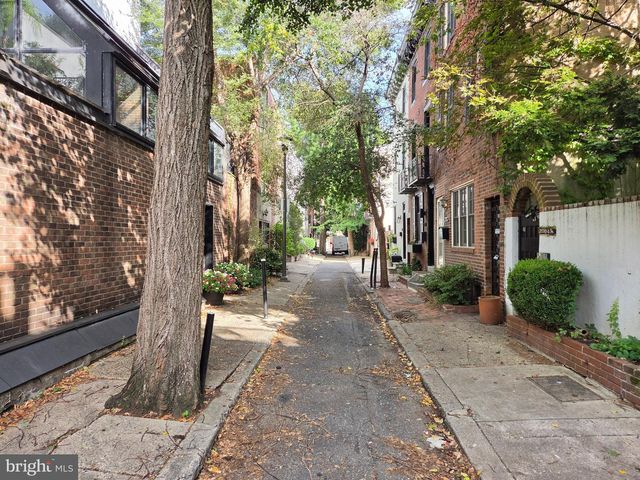 2021 LOMBARD ST, Philadelphia, PA 19146