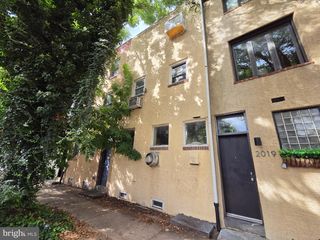 2021 LOMBARD ST, Philadelphia, PA 19146