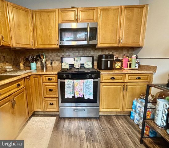 570 LINE ST, Camden, NJ 08103