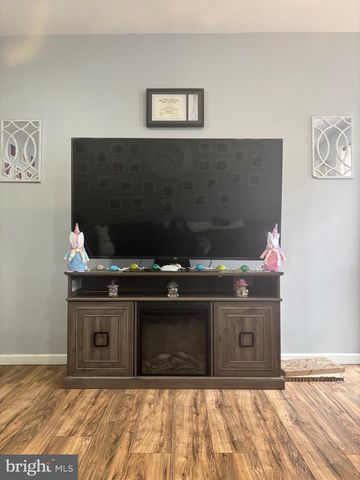 570 LINE ST, Camden, NJ 08103