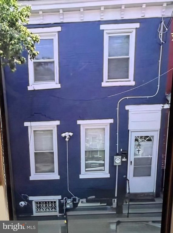 570 LINE ST, Camden, NJ 08103