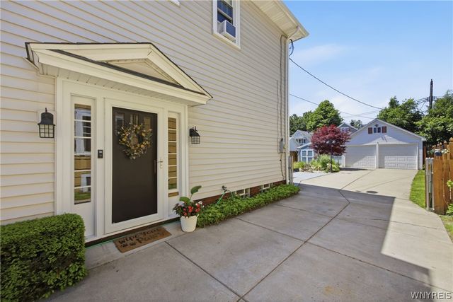 90 Rutland Street, Buffalo, NY 14220