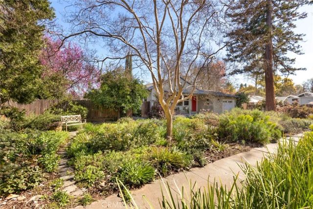 1440 Laburnum Avenue, Chico, CA 95926