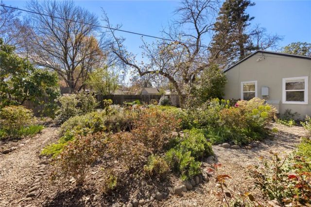 1440 Laburnum Avenue, Chico, CA 95926