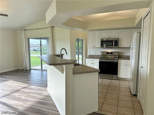 6143 Hendley CT, Fort Myers, FL 33905