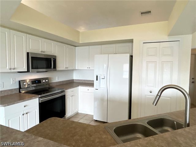 6143 Hendley CT, Fort Myers, FL 33905