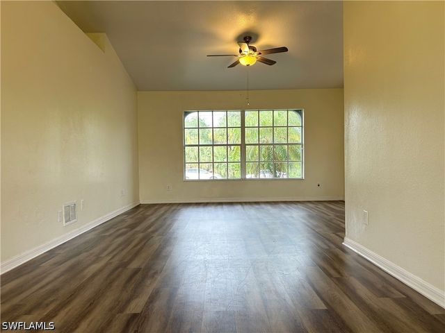 6143 Hendley CT, Fort Myers, FL 33905