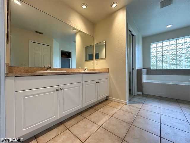 6143 Hendley CT, Fort Myers, FL 33905