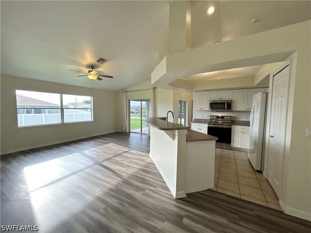 6143 Hendley CT, Fort Myers, FL 33905