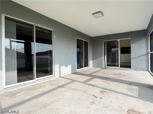 6143 Hendley CT, Fort Myers, FL 33905
