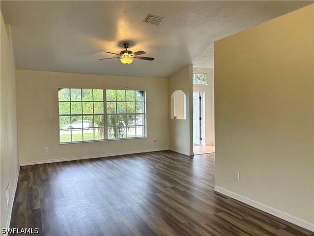 6143 Hendley CT, Fort Myers, FL 33905
