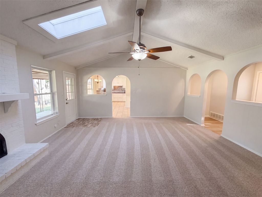 2209 Mountainview Drive, Hurst, TX 76054 — photo 4