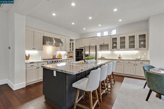 7560 Prestwick Ct, Gilroy, CA 95020