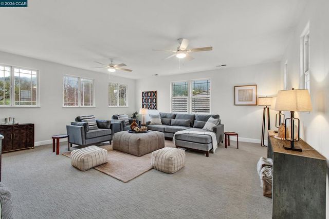 7560 Prestwick Ct, Gilroy, CA 95020