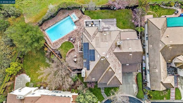7560 Prestwick Ct, Gilroy, CA 95020