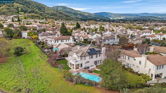 7560 Prestwick Ct, Gilroy, CA 95020