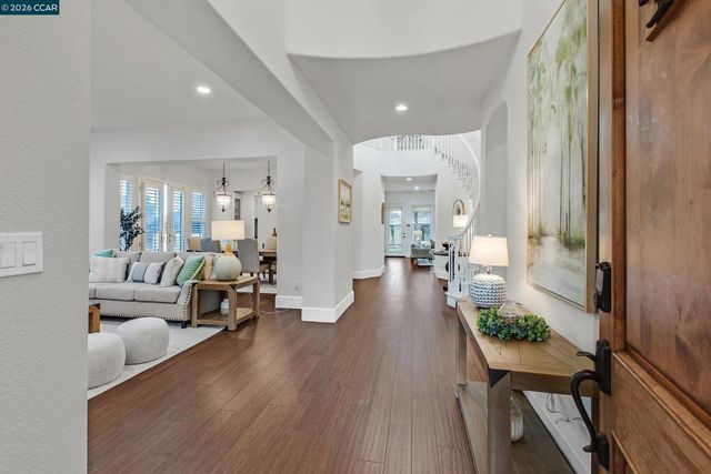 7560 Prestwick Ct, Gilroy, CA 95020