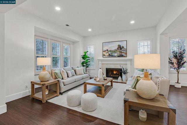 7560 Prestwick Ct, Gilroy, CA 95020