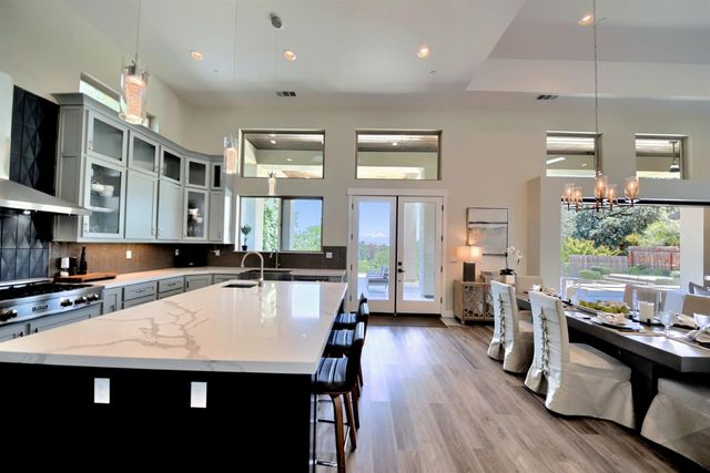3121 Golf Links Rd, Ceres, CA 95307