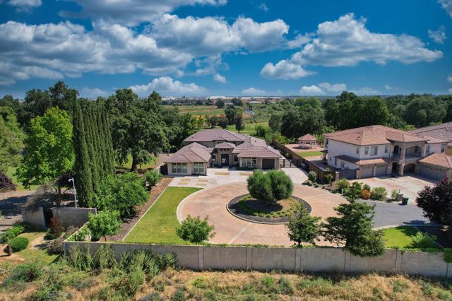 3121 Golf Links Rd, Ceres, CA 95307