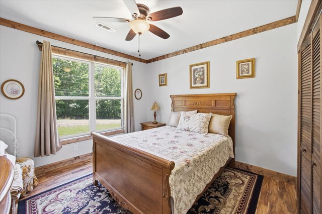 430 Gray Creek Road, Graysville, TN 37338