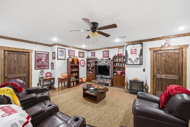 430 Gray Creek Road, Graysville, TN 37338
