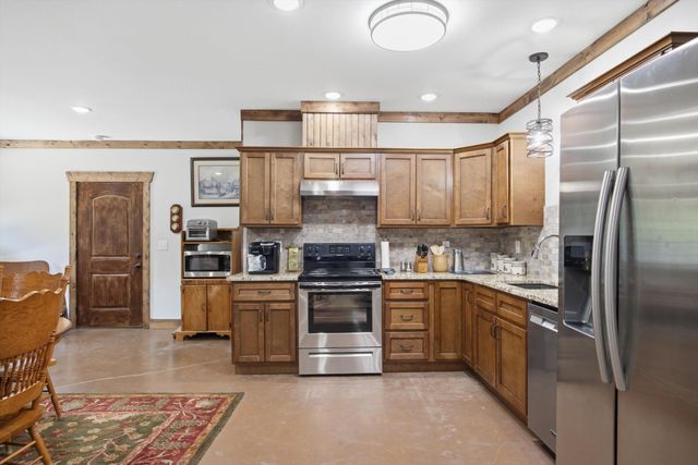430 Gray Creek Road, Graysville, TN 37338