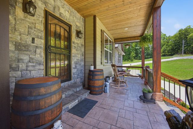 430 Gray Creek Road, Graysville, TN 37338