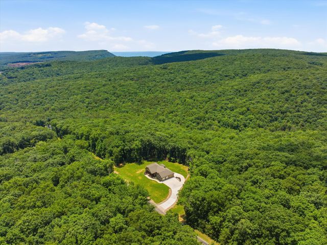430 Gray Creek Road, Graysville, TN 37338