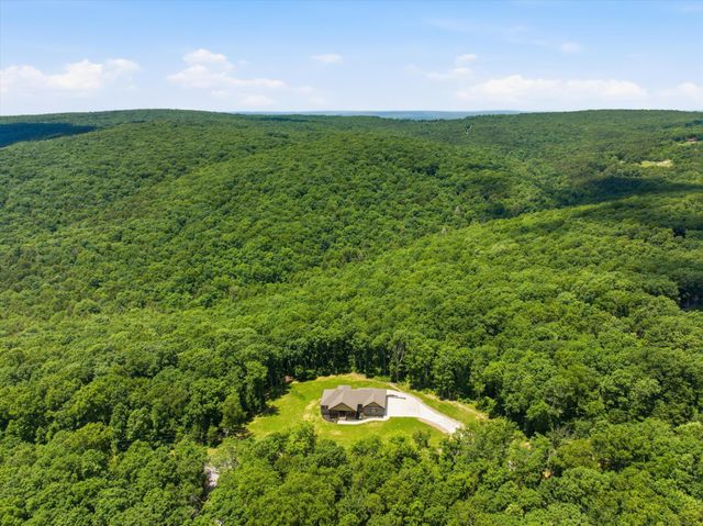 430 Gray Creek Road, Graysville, TN 37338