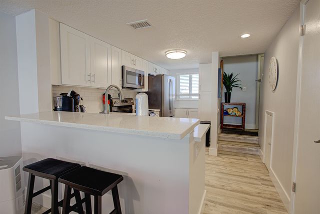 390 A1A Beach Blvd 43, St Augustine Beach, FL 32080