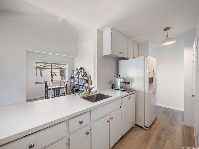 46-054 Puulena Street 926, Kaneohe, HI 96744