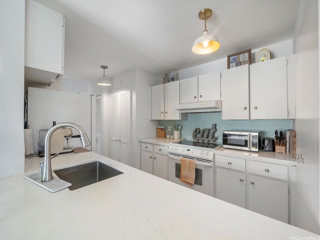 46-054 Puulena Street 926, Kaneohe, HI 96744