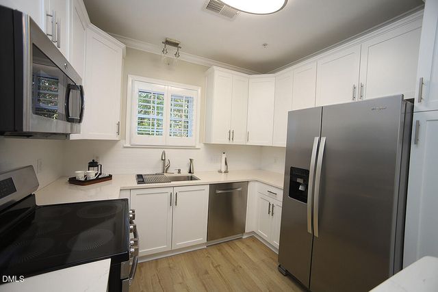 100 Northbrook Drive 207, Raleigh, NC 27609