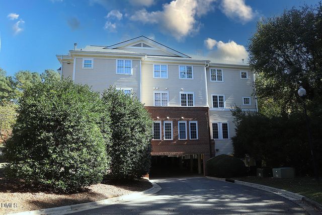 100 Northbrook Drive 207, Raleigh, NC 27609