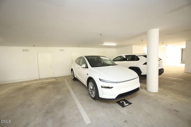 100 Northbrook Drive 207, Raleigh, NC 27609