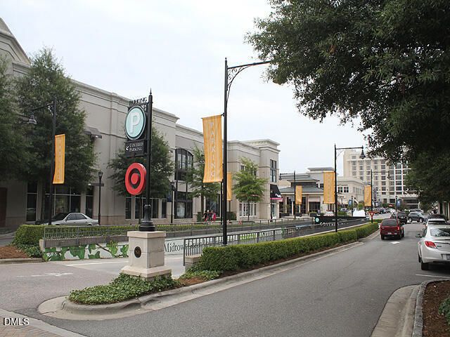 100 Northbrook Drive 207, Raleigh, NC 27609